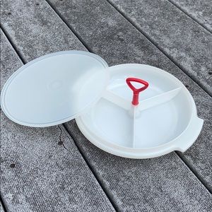 ☀️ Small Three Slotted Tupperware Serving Dish
